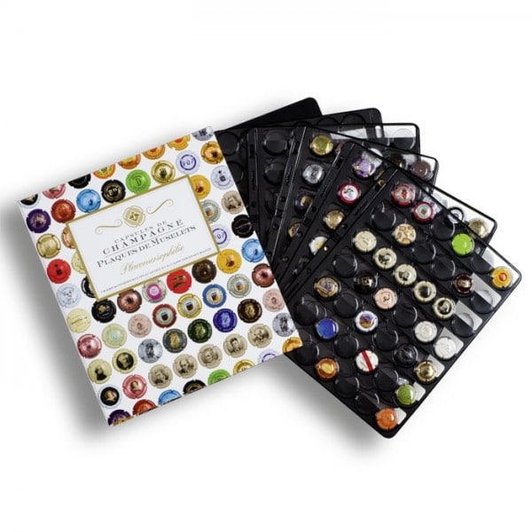 Un album pour classer 378 muselets de champagne