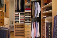 La penderie d&rsquo;une chambre doit être organisée !