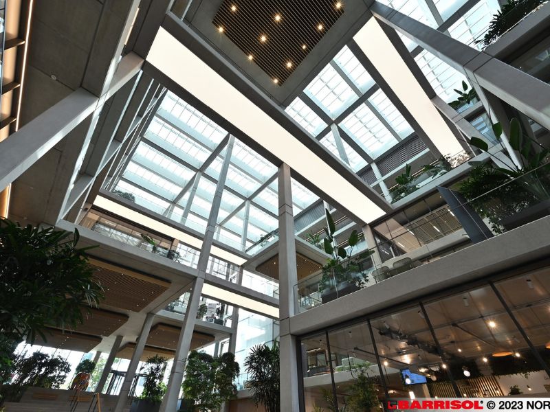 Un plafond tendu pour un lieu public, bonne ou mauvaise idée ?