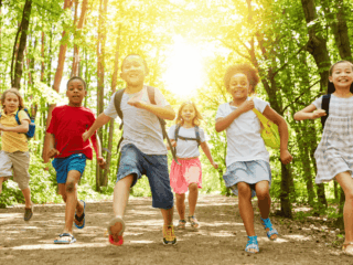 Vacances d&rsquo;été et angoisse de séparation chez l&rsquo;enfant