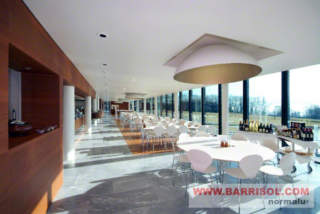 Pourquoi choisir une toile tendue pour votre plafond ?